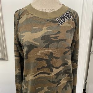TROO Camouflage Long Sleeve LOVE Pullover